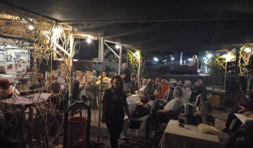 Didim-Akbük'den Yücel'in Çiçekleri..." Geçti...